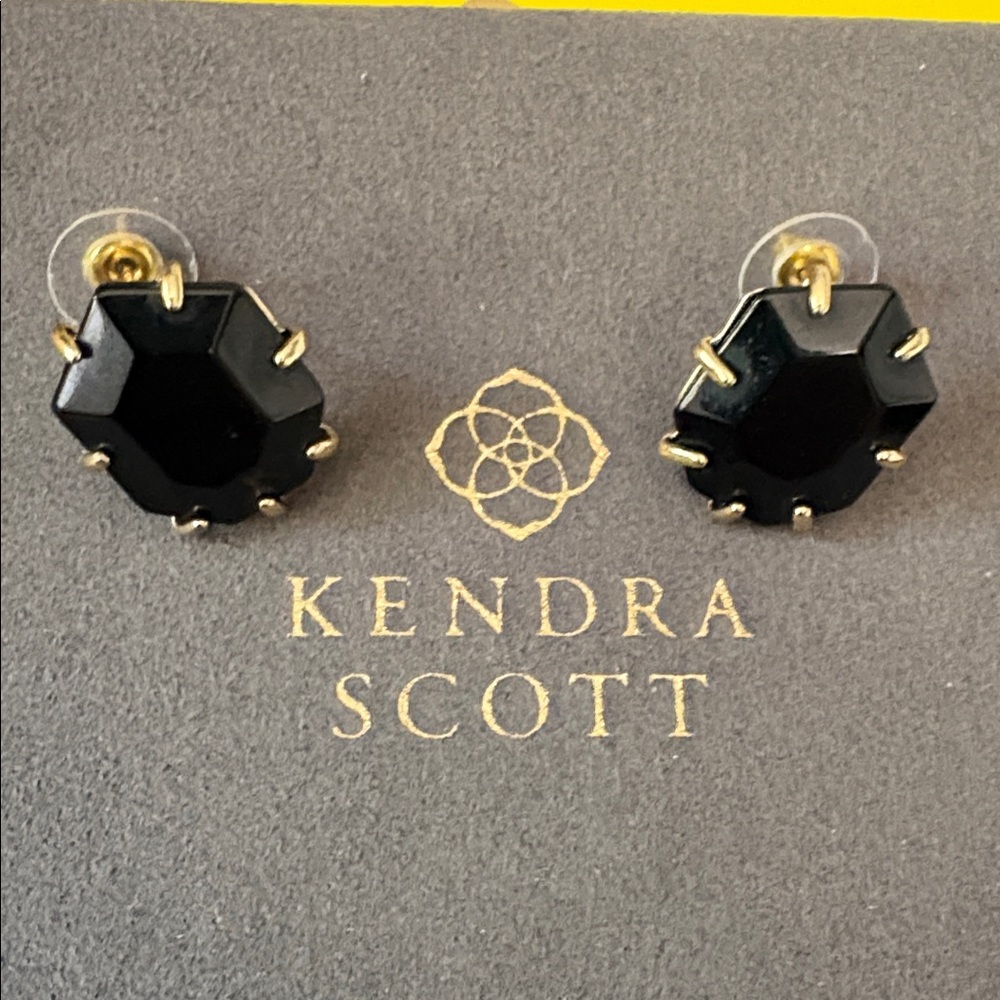 Kendra Scott Gold Morgan Stud Earrings in Black Agate - Picture 4 of 12